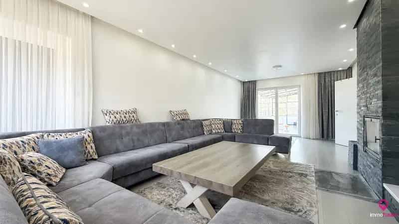 Huis te koop: Instapklare woning met 4 slaapkamers en grote tuin
