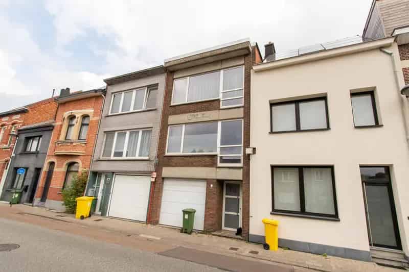 Appartement te koop Wijnegem: 70m² met 250m² tuin