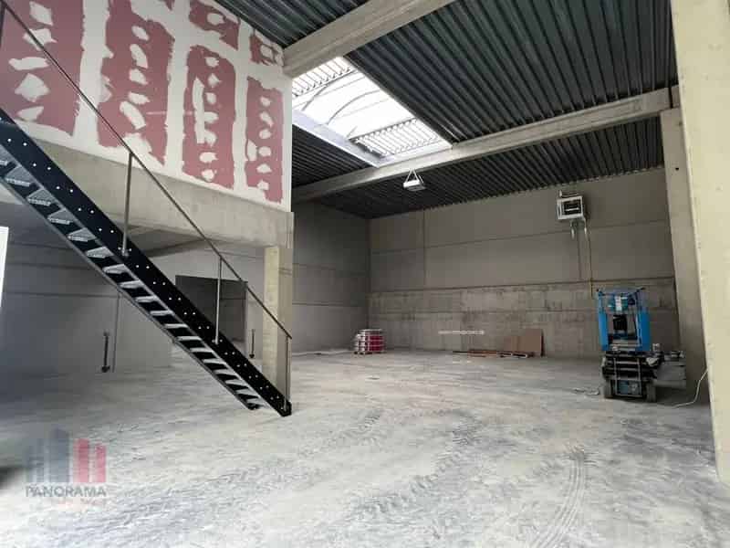 Nieuwbouw KMO Unit te Huur Tubize 268m²