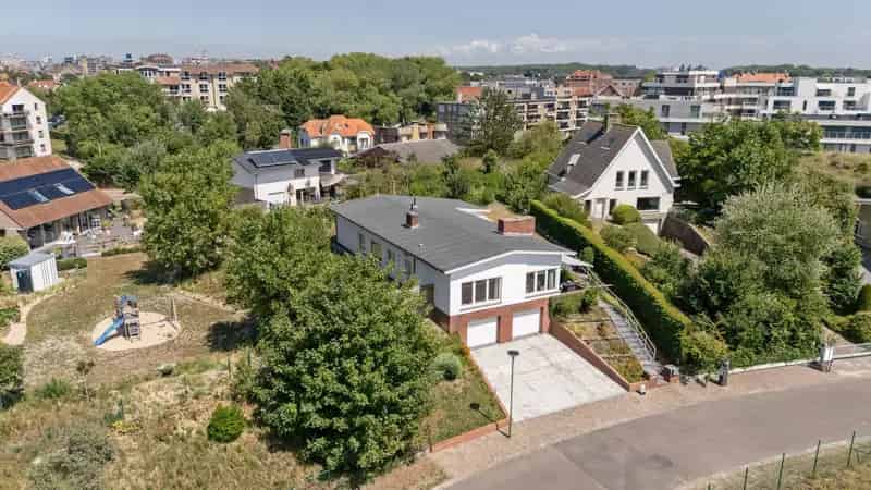 Ruime Villa 5 Slaapkamers De Panne Nabij Zee