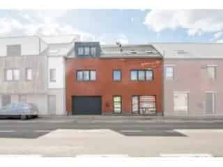 Huis te koop Grembergen - Ruime woning met garage en polyvalente ruimte
