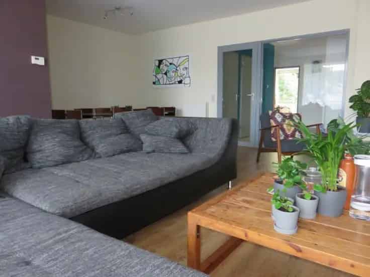 Appartement 3 slaapkamers 2 terrassen Garage Nabij E19 A12