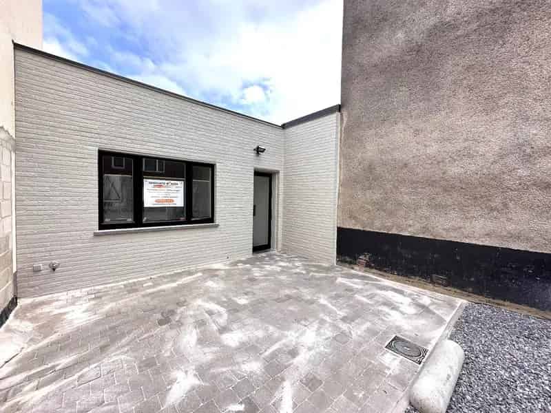 Volledig gerenoveerde woning te huur met goede ligging nabij het stadscentrum