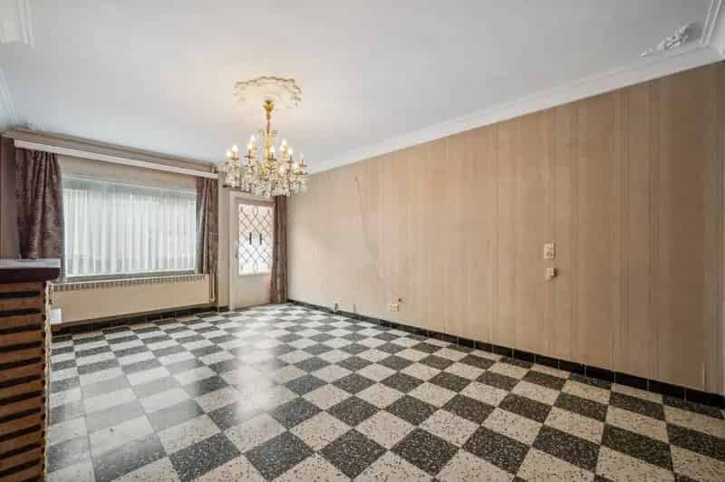 Te renoveren woning Melkwezer