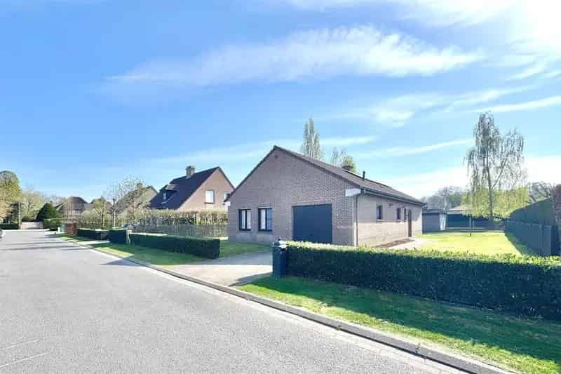 Huis te koop Oostrozebeke 2 slaapkamers