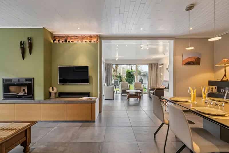 Instapklare Bungalow 4 slaapkamers Garage Prachtige Tuin