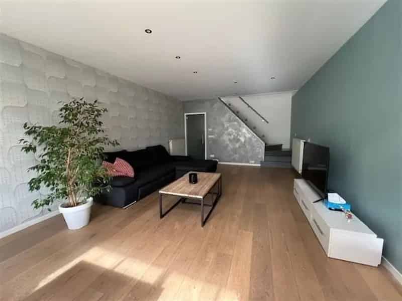 Ruime 4 Slaapkamer Woning Kontich Centrum