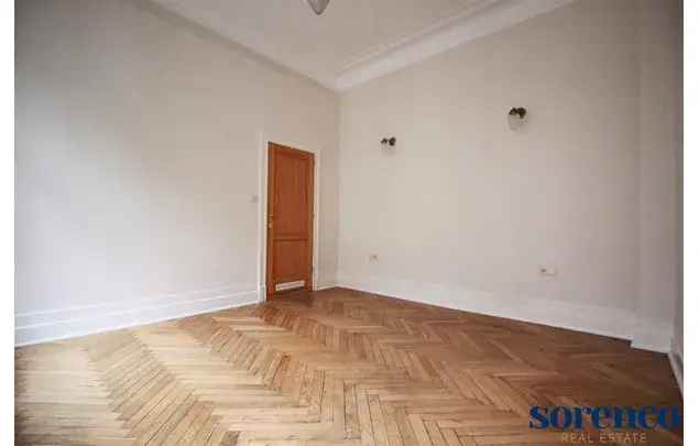 Huur 3 slaapkamer appartement van 160 m² in Antwerp