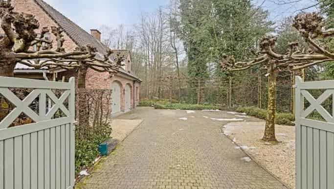 Villa te koop in Bierghes - 4 slaapkamers - grote tuin