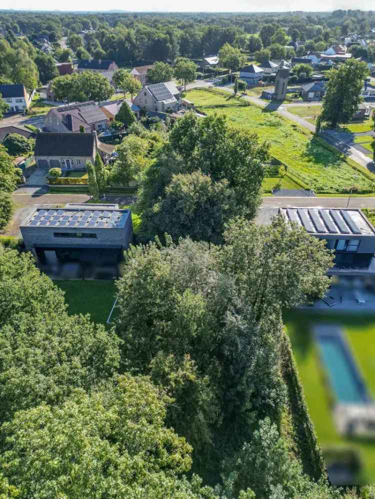 Prachtig gelegen bouwgrond voor OB, westgerichte tuin