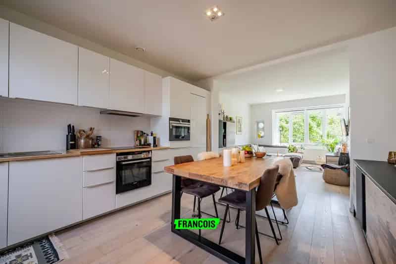Stylish & Instapklaar Appartement in Oostende – Zonder Syndickosten