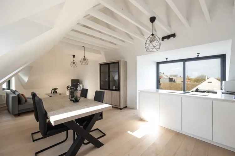 Lofty Dakappartement te Koop in Duffel Centrum