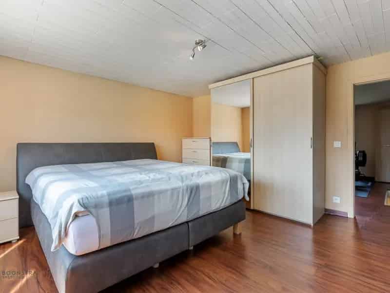 Huis te koop Heist-op-den-Berg: 2 slaapkamers, te renoveren