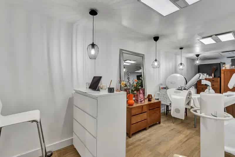 Unieke Woning Met Handelszaak Deinze