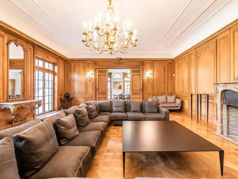 Huis te koop Vorst 1300m² 6 suites zwembad