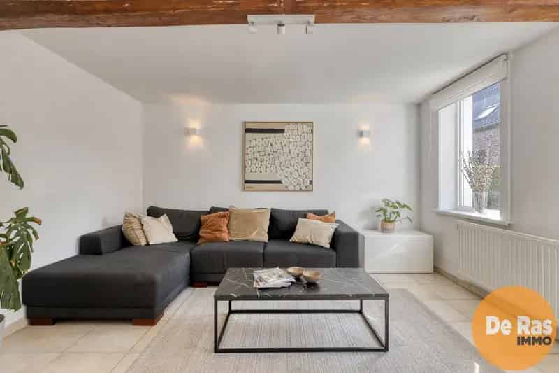 BURST Instapklare woning met bijgebouw en tuin