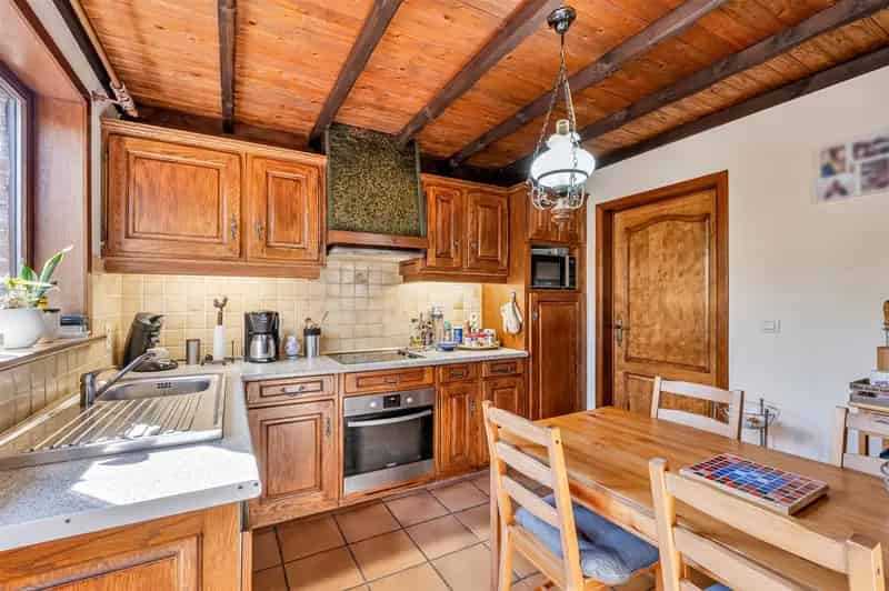 Huis te huur 4 slaapkamers grote tuin EPC 198