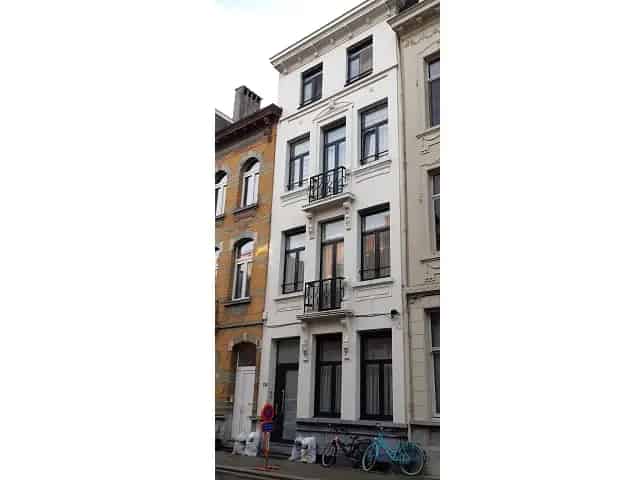 Appartementen te Koop 3 Slaapkamers 1913 gerenoveerd
