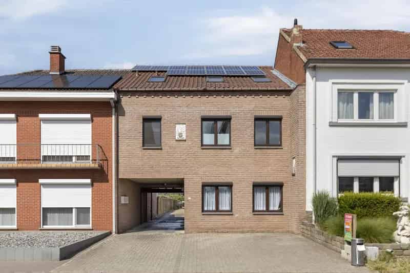 Huis te koop Wilderen: 3 Appartementen met Rendement