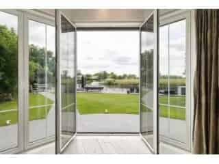 Huis te koop Astene: Luxe villa aan de Leie met zwembad