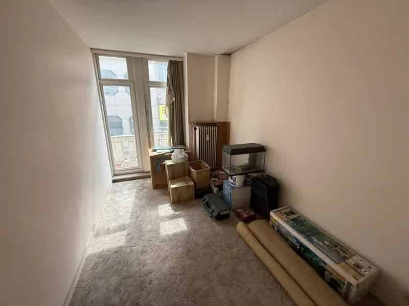 Te renoveren appartement in Fortunia gebouw, stadscentrum