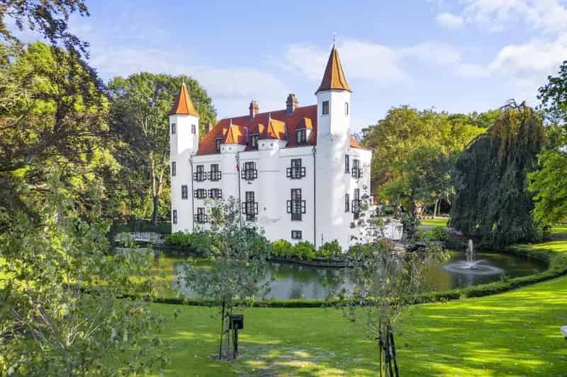 Kasteel Ter Leyen te koop