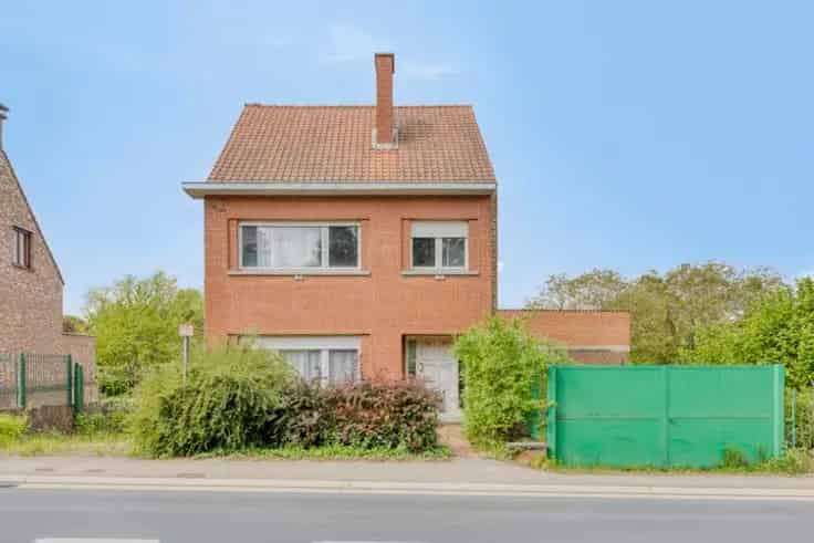 Huis Te Koop Asse-Ter-Heide: Renovatieproject met Bouwgrond