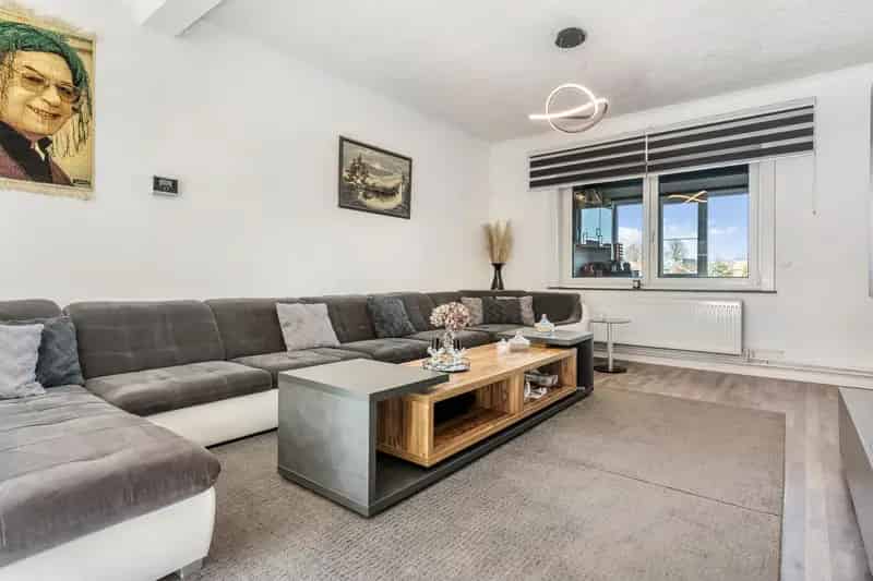 HOB Woning Garage Zichen