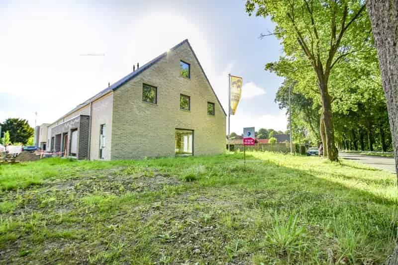 Nieuwbouw woning te koop in Beernem