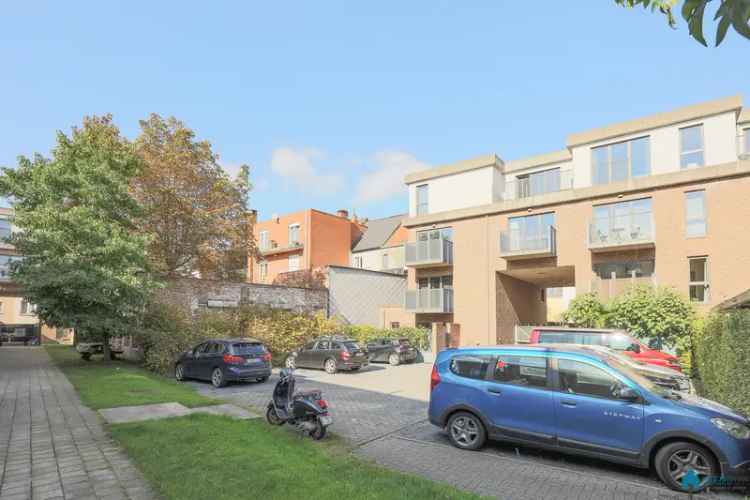 Te koop 1-slaapkamer appartement Gent ruim en lichtrijk