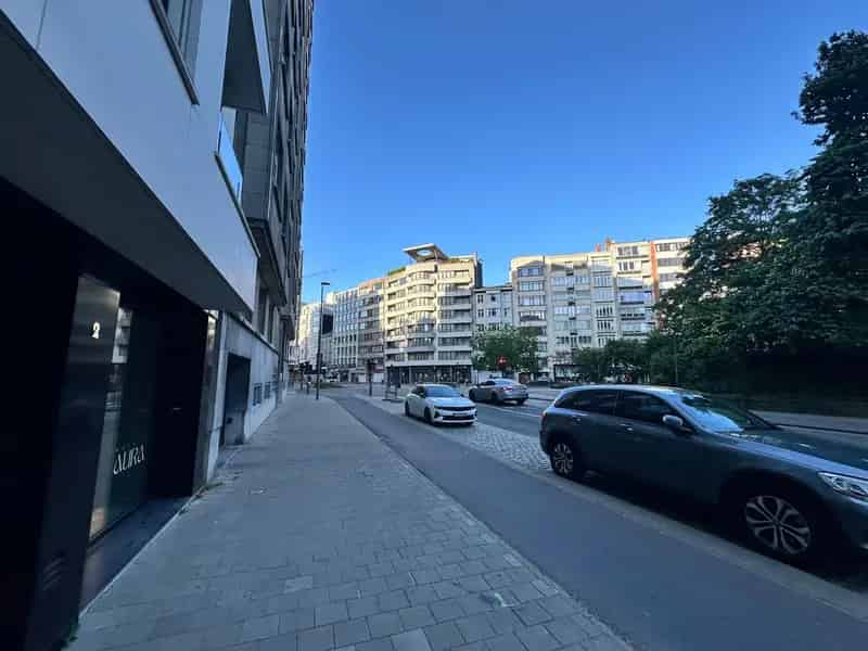 Commercieel Pand Nabij Stadspark