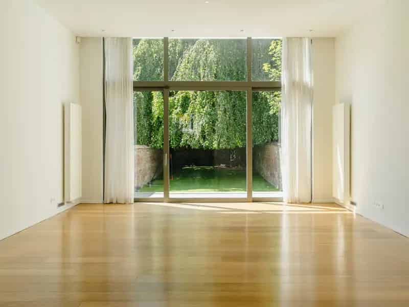Herenhuis te koop Elsene 6 slaapkamers tuin garage