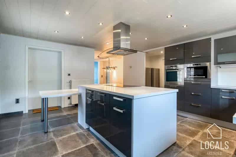 Gerenoveerde woning 4 slaapkamers