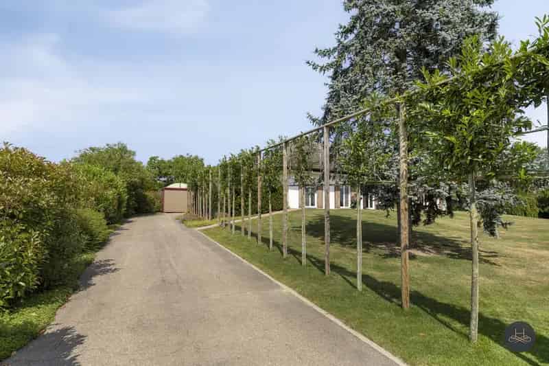Huis te huur Geetbets: Charmante villa met zwemvijver