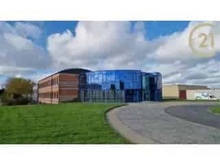 Kantoorgebouw te koop Fleurus 3400m²