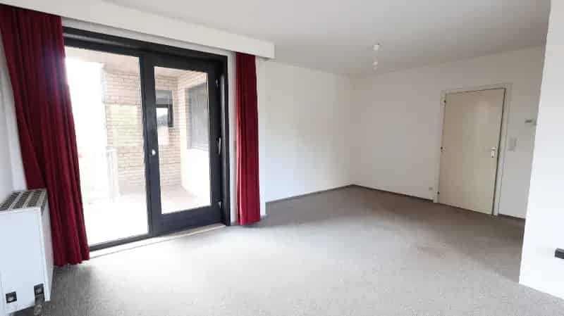 Ruim Appartement te Huur Roeselare 2 slaapkamers 2 badkamers