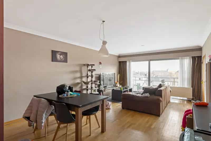 Ruim appartement Hove 99m2 2 slaapkamers toplocatie