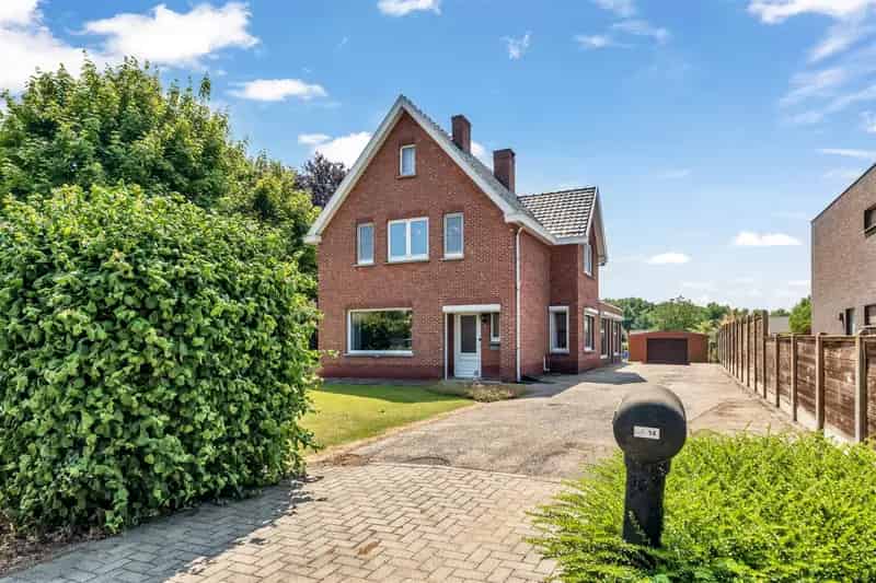Huis te koop Oostham: 3 slaapkamers, tuin, garage