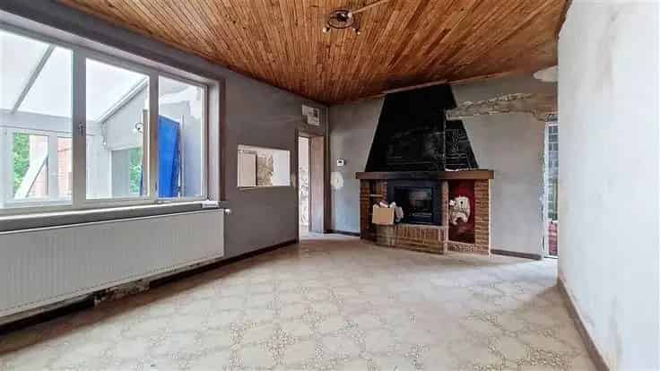 Huis Te Koop  3 Gevels Te Renoveren 8 Are
