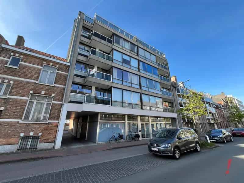Ruim Appartement Te Koop Nabij Brugge Centrum