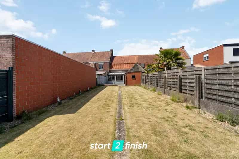 Huis te koop Ledegem: Te renoveren woning met potentieel