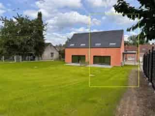 Huis te Koop Wannebecq 3 Slaapkamers Nieuwe Bouw Carport Tuin