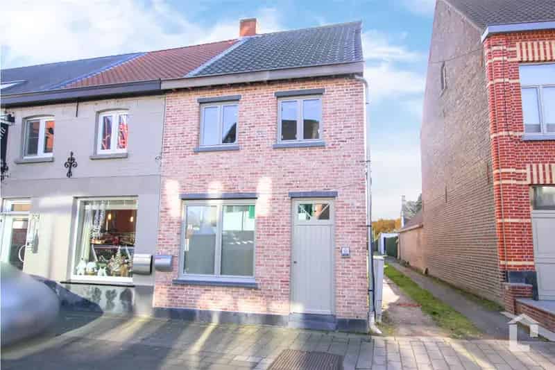Gezellige rijwoning met tuin in centrum De Pinte