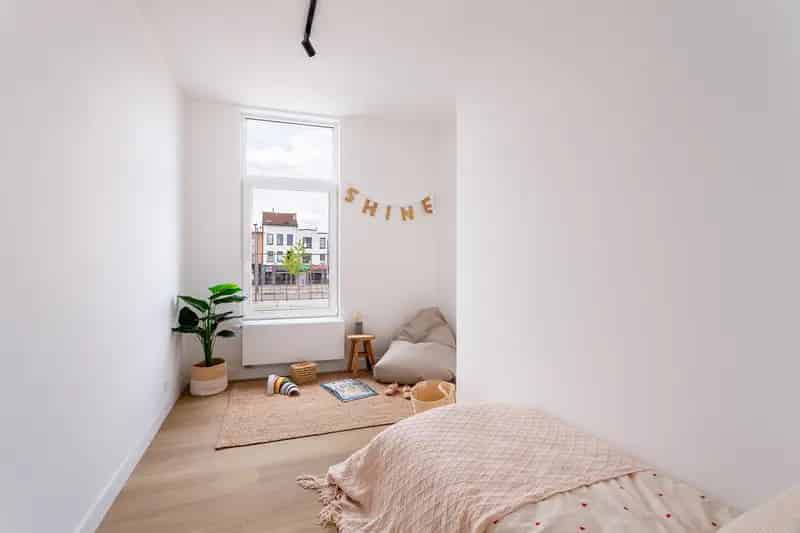2 Slaapkamer Appartement te Huur - Instapklaar en Lichtrijk
