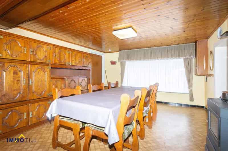 Te renoveren HOB 2 slaapkamers garage tuin Wieze