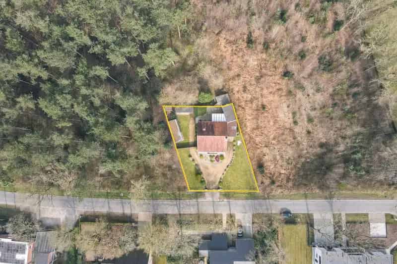 Huis te koop Varsenare: 2 slaapkamers, grote tuin, renovatieproject