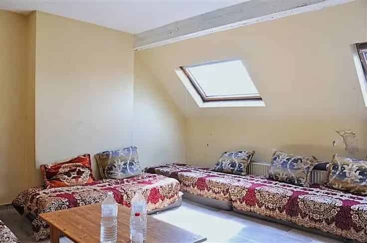 Appartement Te Koop: Ruim Duplex Nabij Scholen