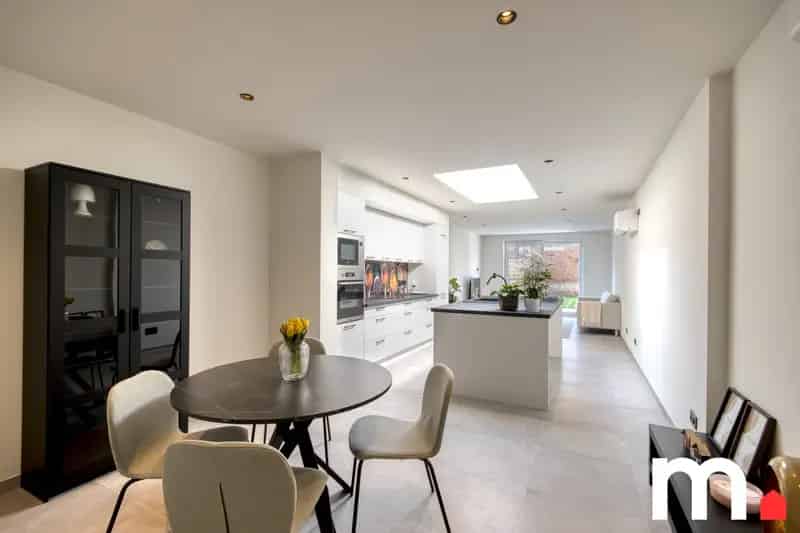 Huis te koop Menen: Ruime moderne woning met oog voor detail