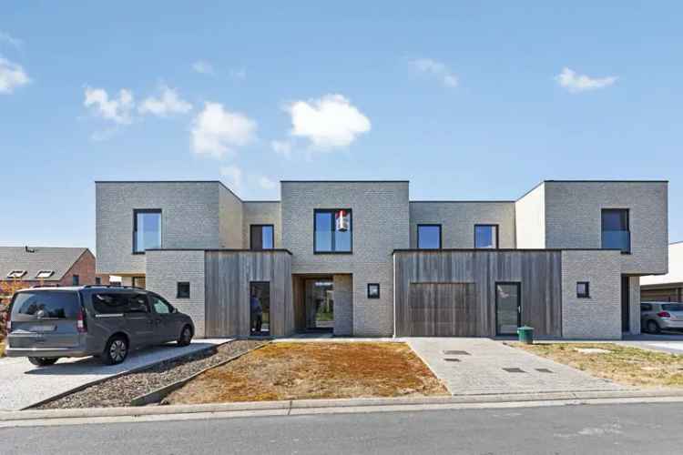 Moderne Nieuwbouwwoning te Koop in Wakken