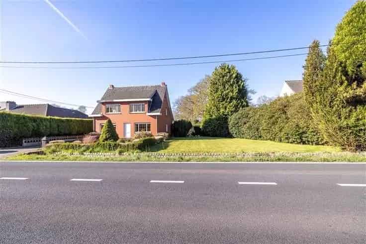 Huis Te Koop Te renoveren woning 2343m²